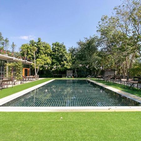 Hotel Oyo 75374 Baan Rak Mai Kanchanaburi Exterior foto