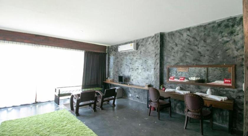 Hotel Oyo 75374 Baan Rak Mai Kanchanaburi Exterior foto